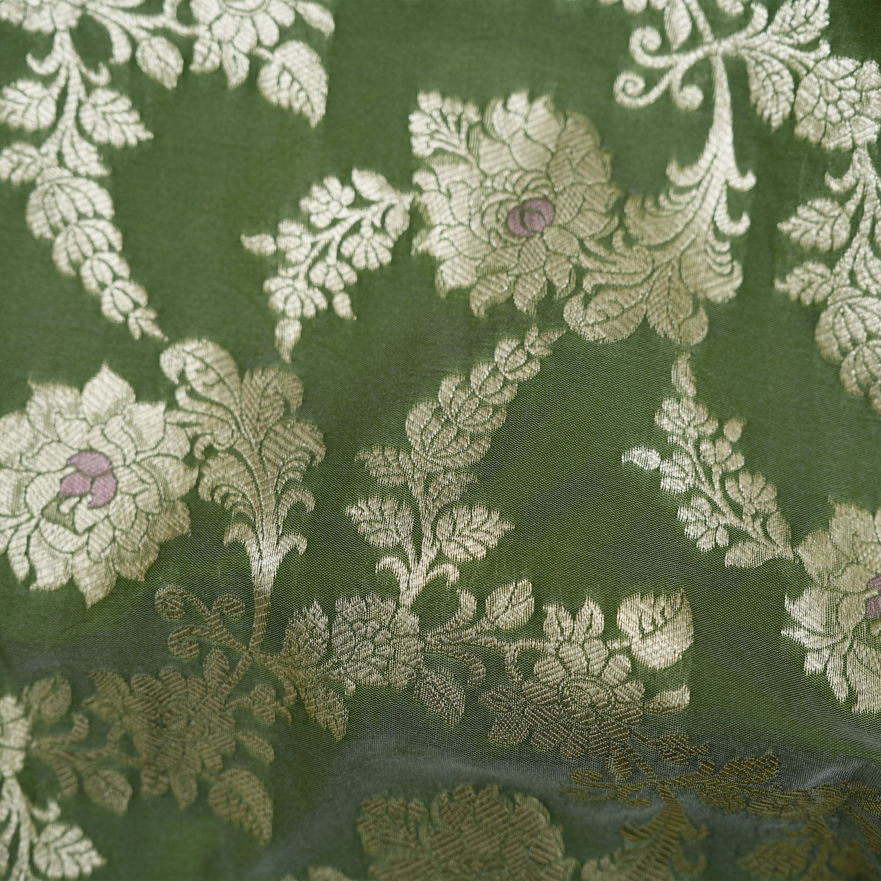 Hemlock Green Floral Jaal Banarasi Silk Fabric