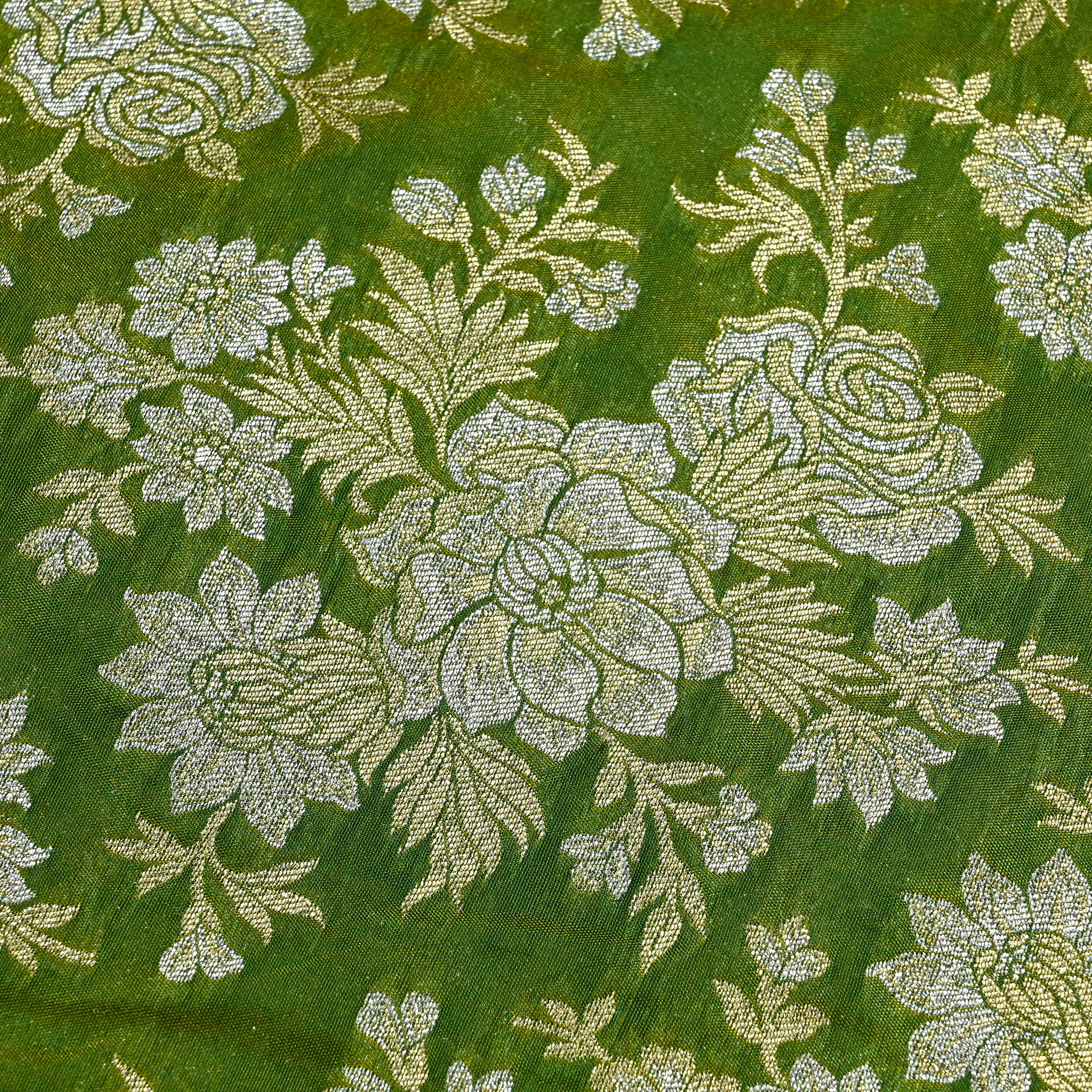 Kelly Green Jamawar Silk Fabric With Floral Jaal