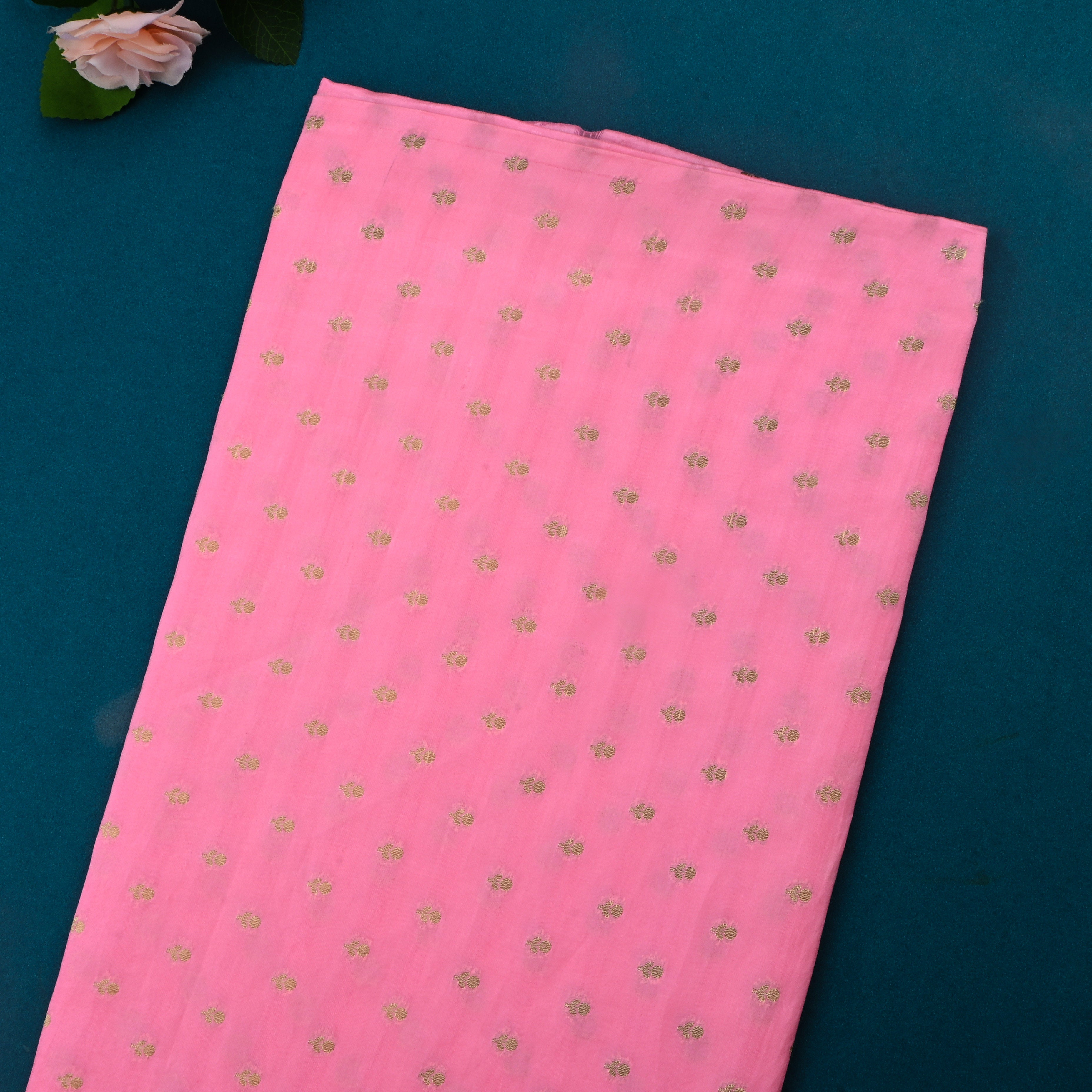 Light Pink Jamawar Silk Fabric With Butti'S
