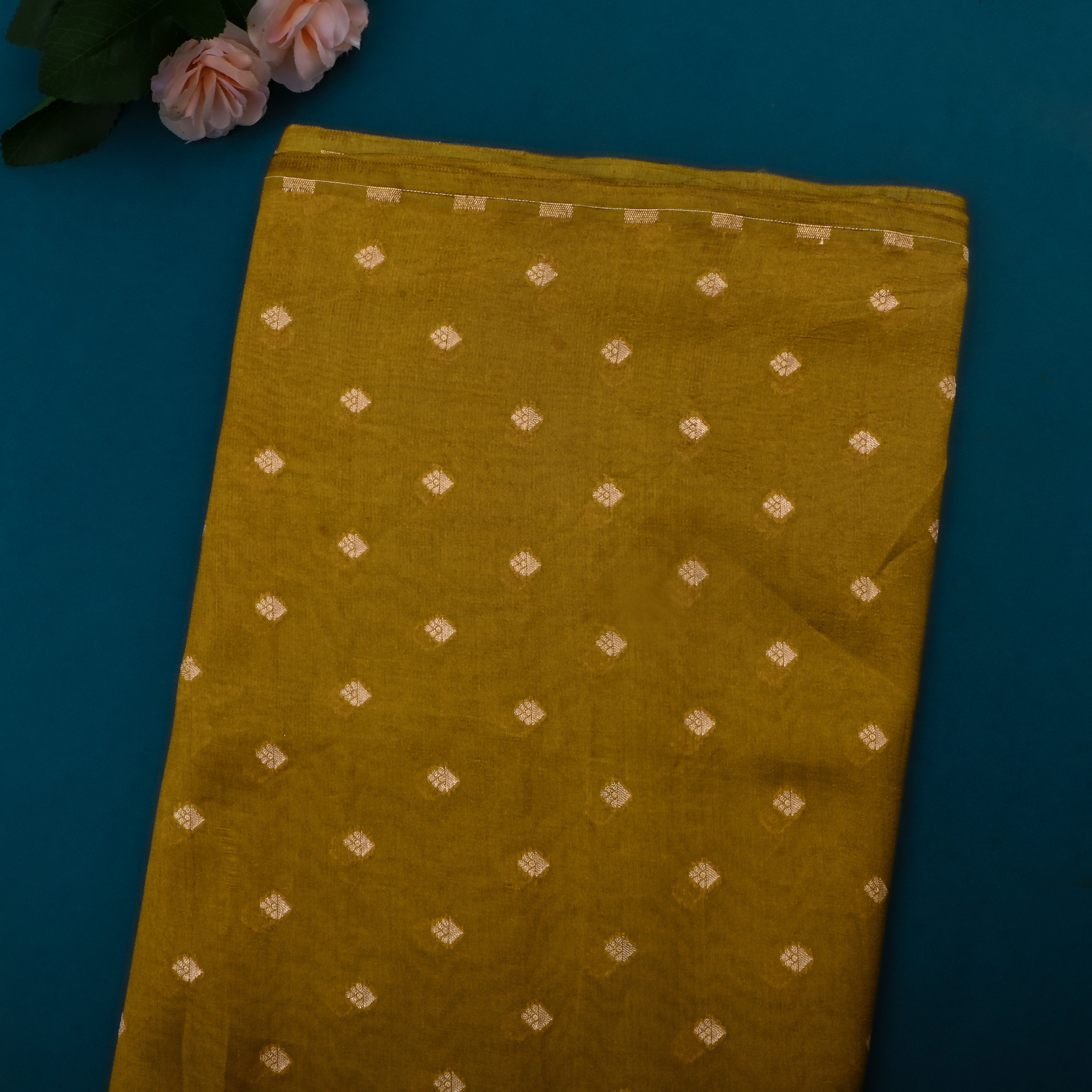 Mahendi Green Jamawar Silk Fabric With Butti'S