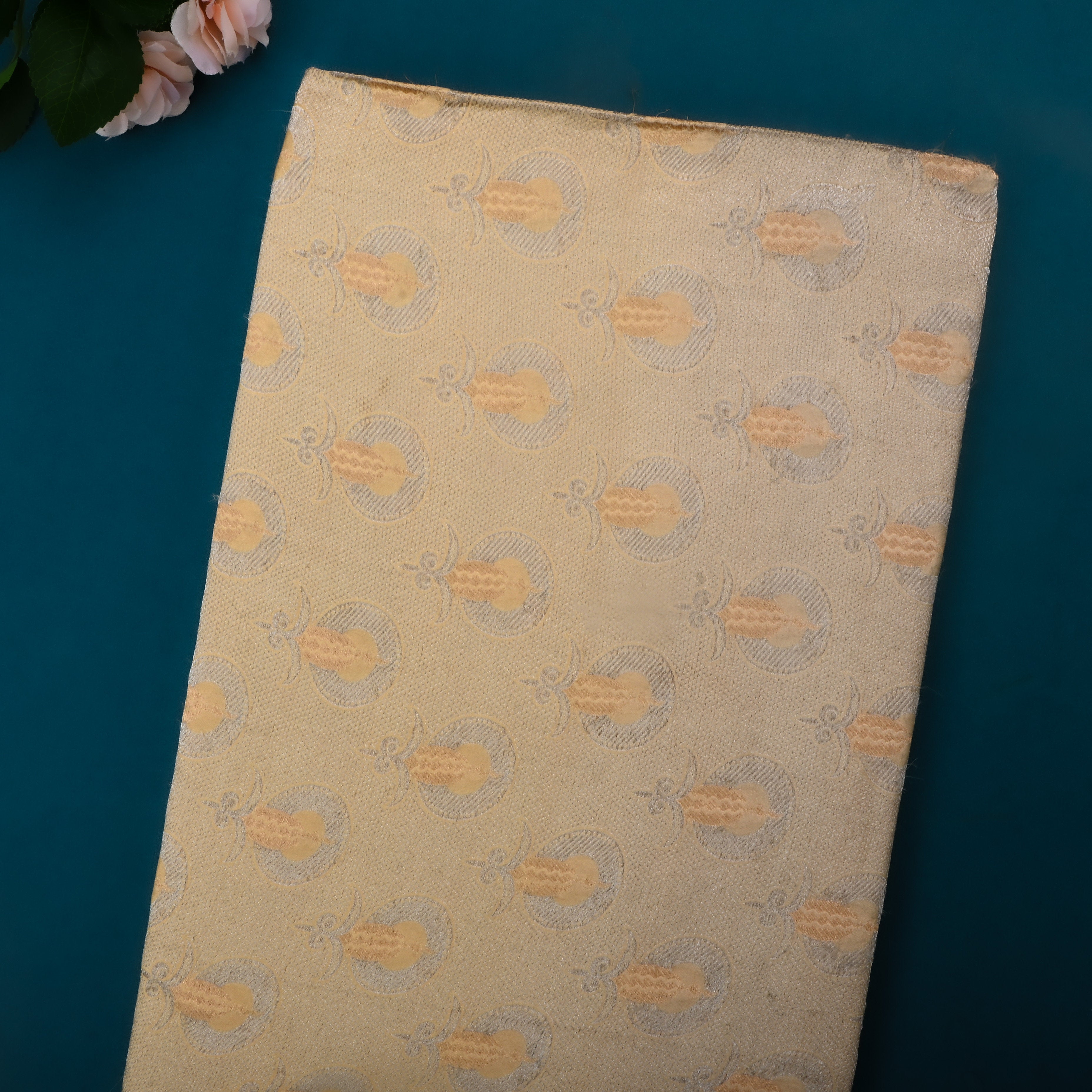 Soft Yellow Jamawar Silk Fabric With Buttis