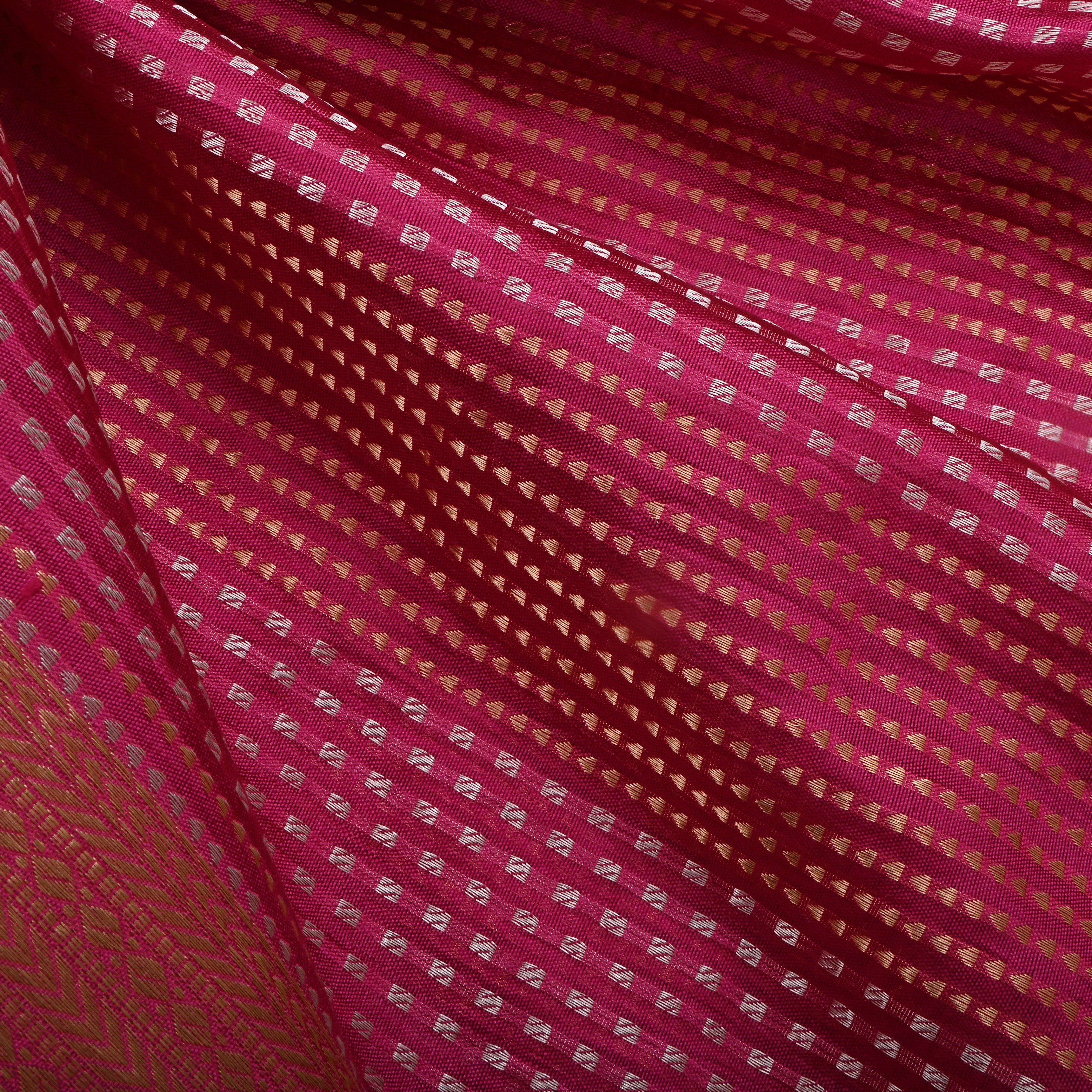 Deep Carmine Pinkish Red Jamawar Silk Woven Pattern