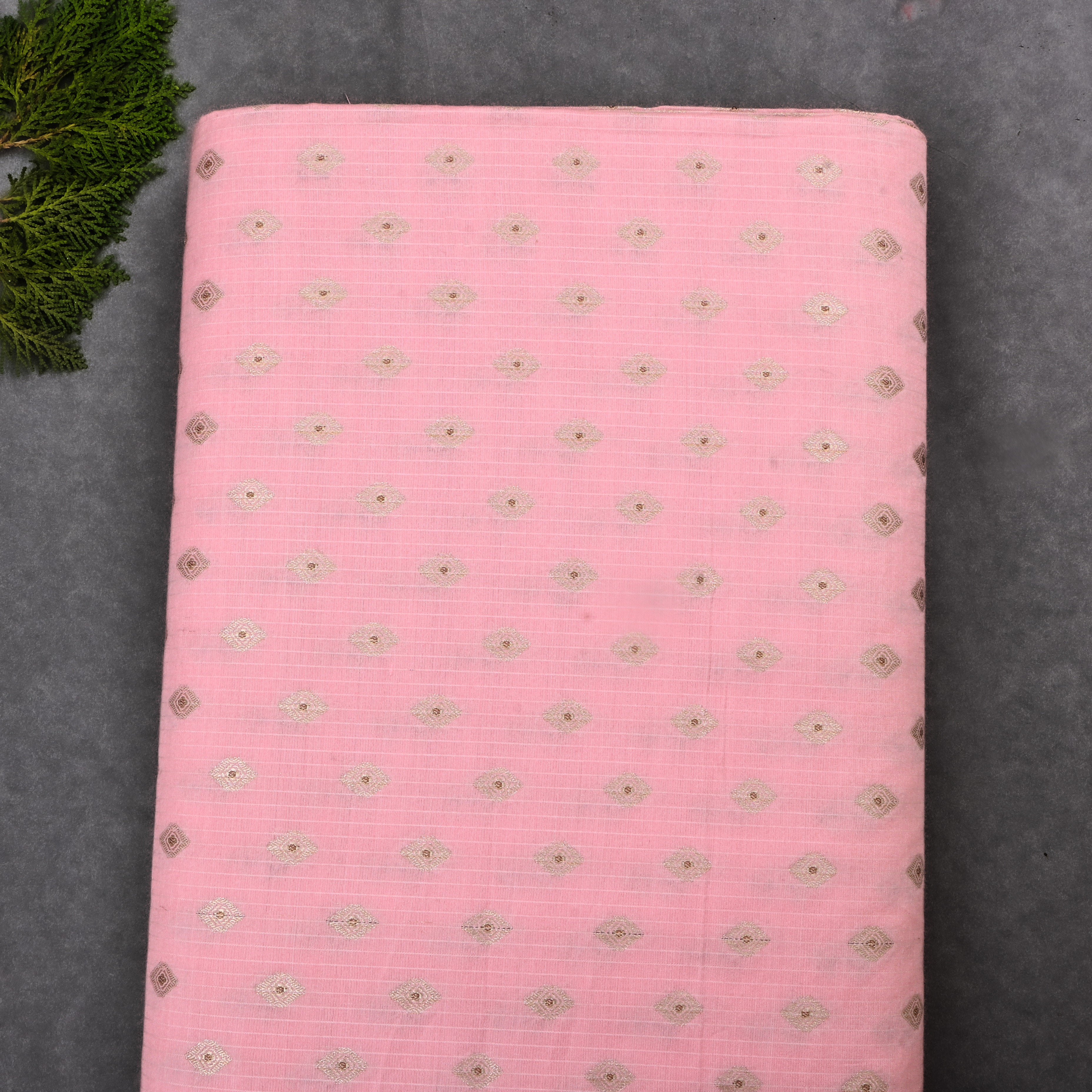 Soft Pink Jamawar Silk Fabric With Butti'S