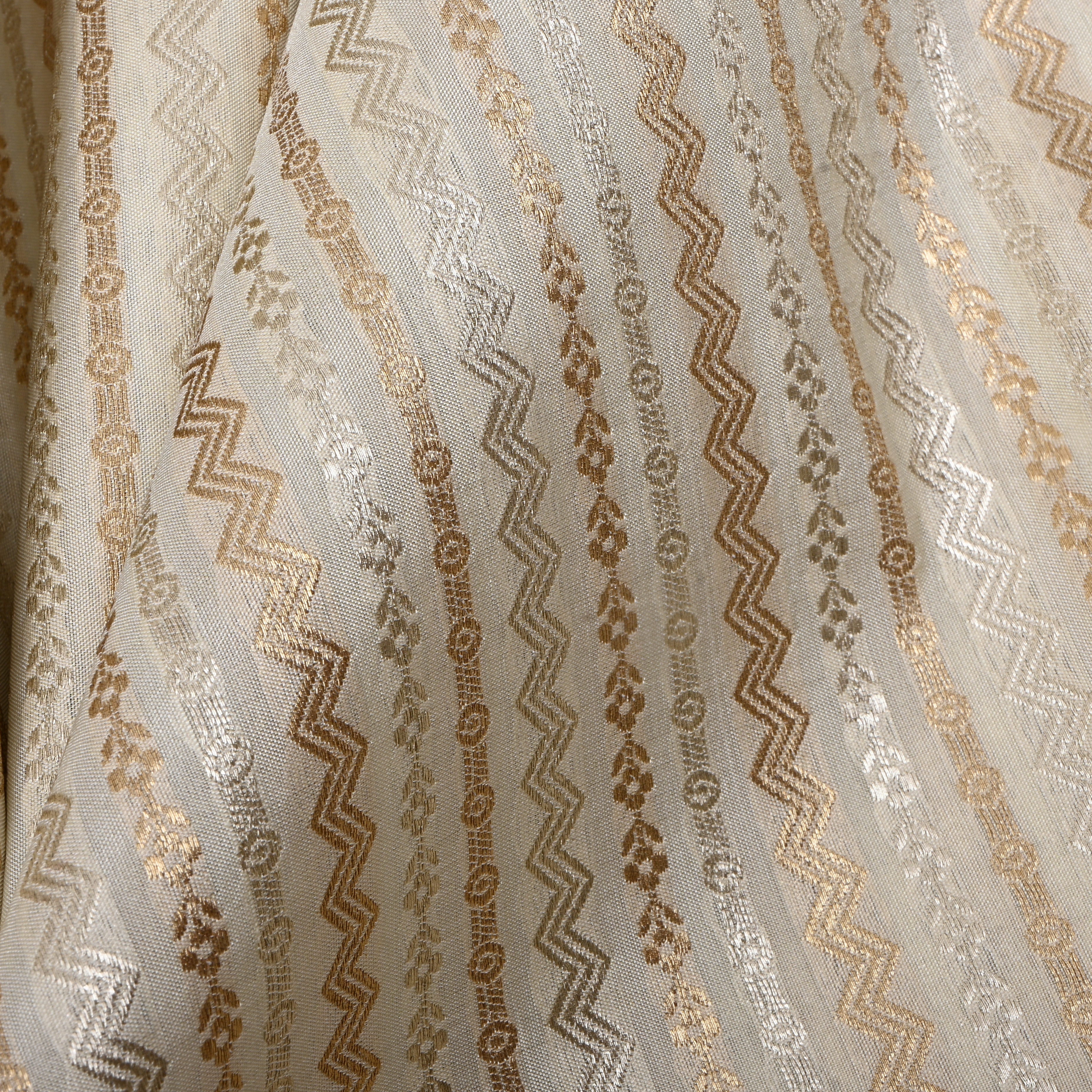Off-White Dual Zari Woven Jamawar Silk Fabric