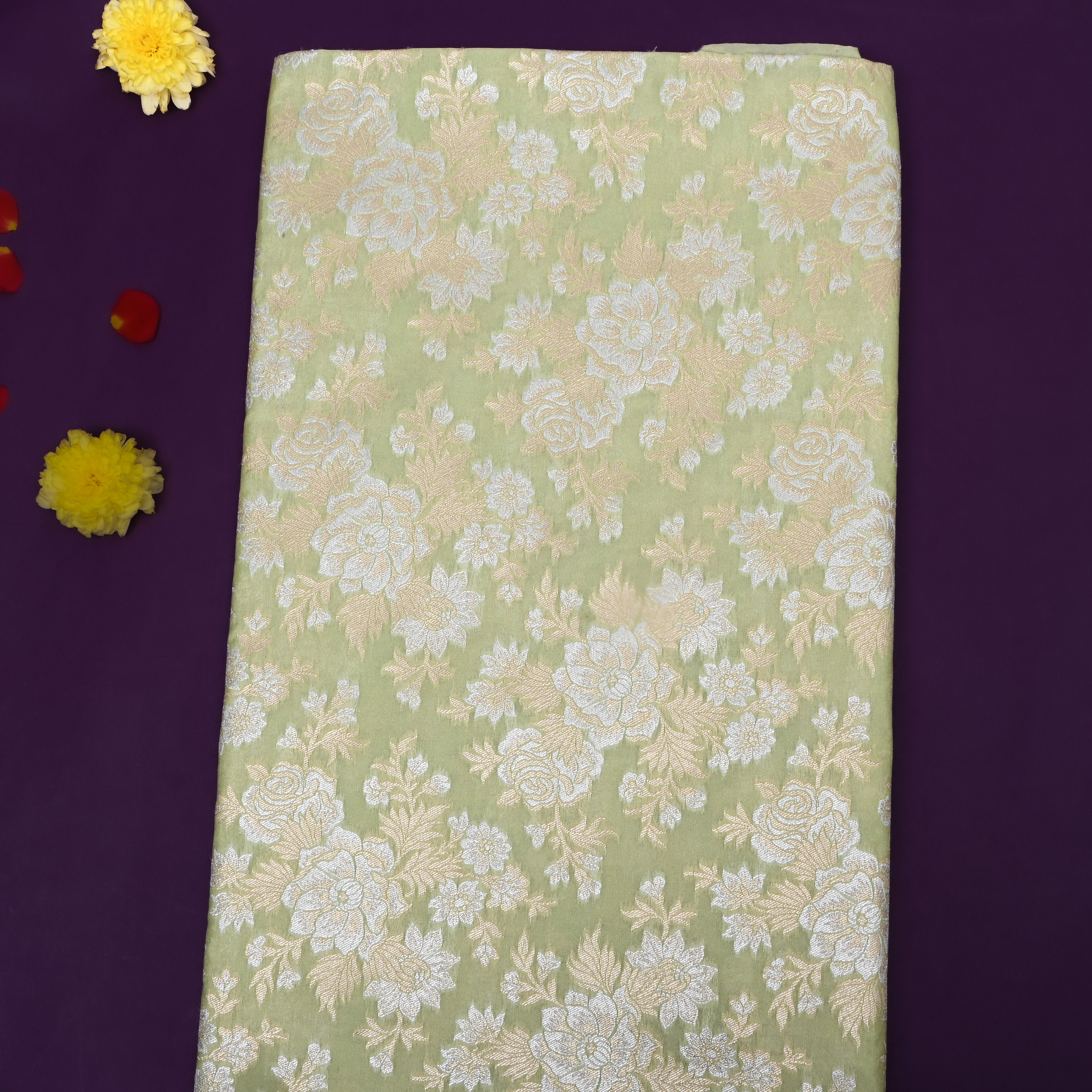 Pastel Green Floral Zari Woven Jamawar Silk Fabric